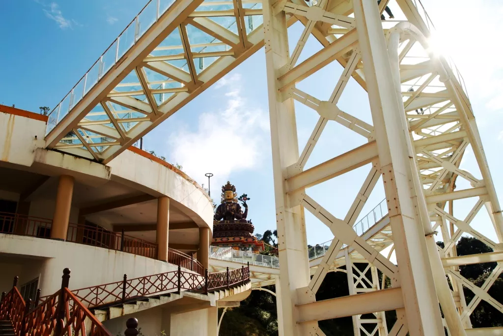 Pelling glass skywalk